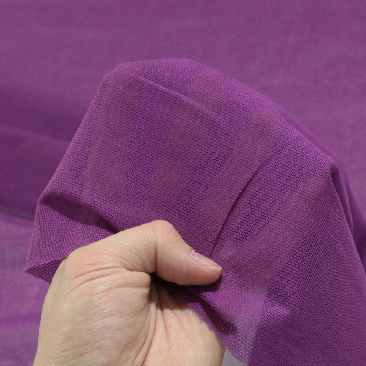 Dunkel Lila Samtweicher Tüll Netzstoff Tüllstoff Gardinenstoff Vorhangstoff Stoffe Meterware Dunkel Lila Samtweicher Tüll Netzstoff Tüllstoff Gardinenstoff Vorhangstoff Stoffe Meterware