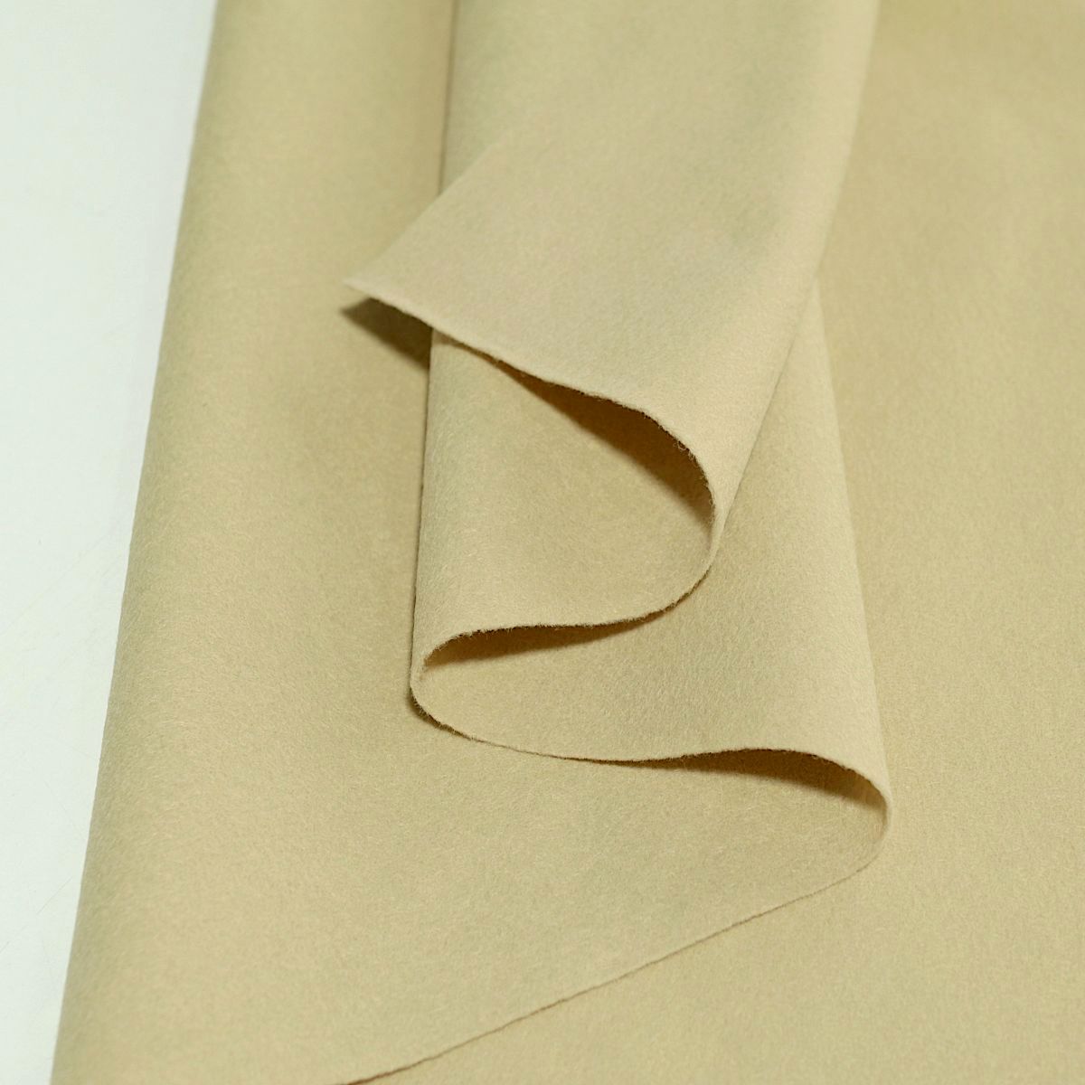 leichter Bastelfilz 190cm breit Filzstoff 1 mm dick Filzmatte Nadel-Filz Taschenfilz - Beige