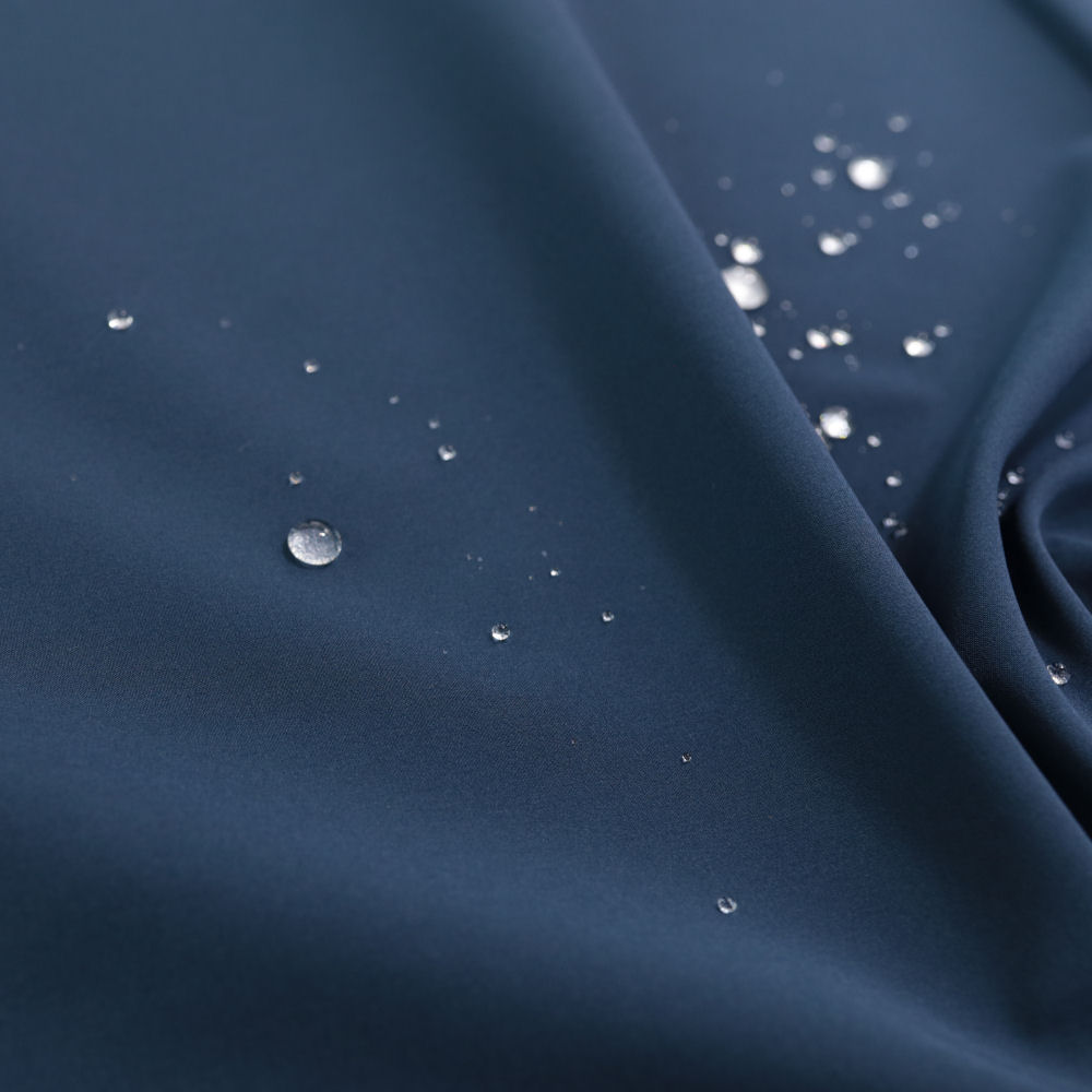 Outdoor Softshell-Stoff mit Fleece Rückseite wasserdicht atmungsaktiv in Blau Outdoor Softshell-Stoff mit Fleece Rückseite wasserdicht atmungsaktiv in Blau