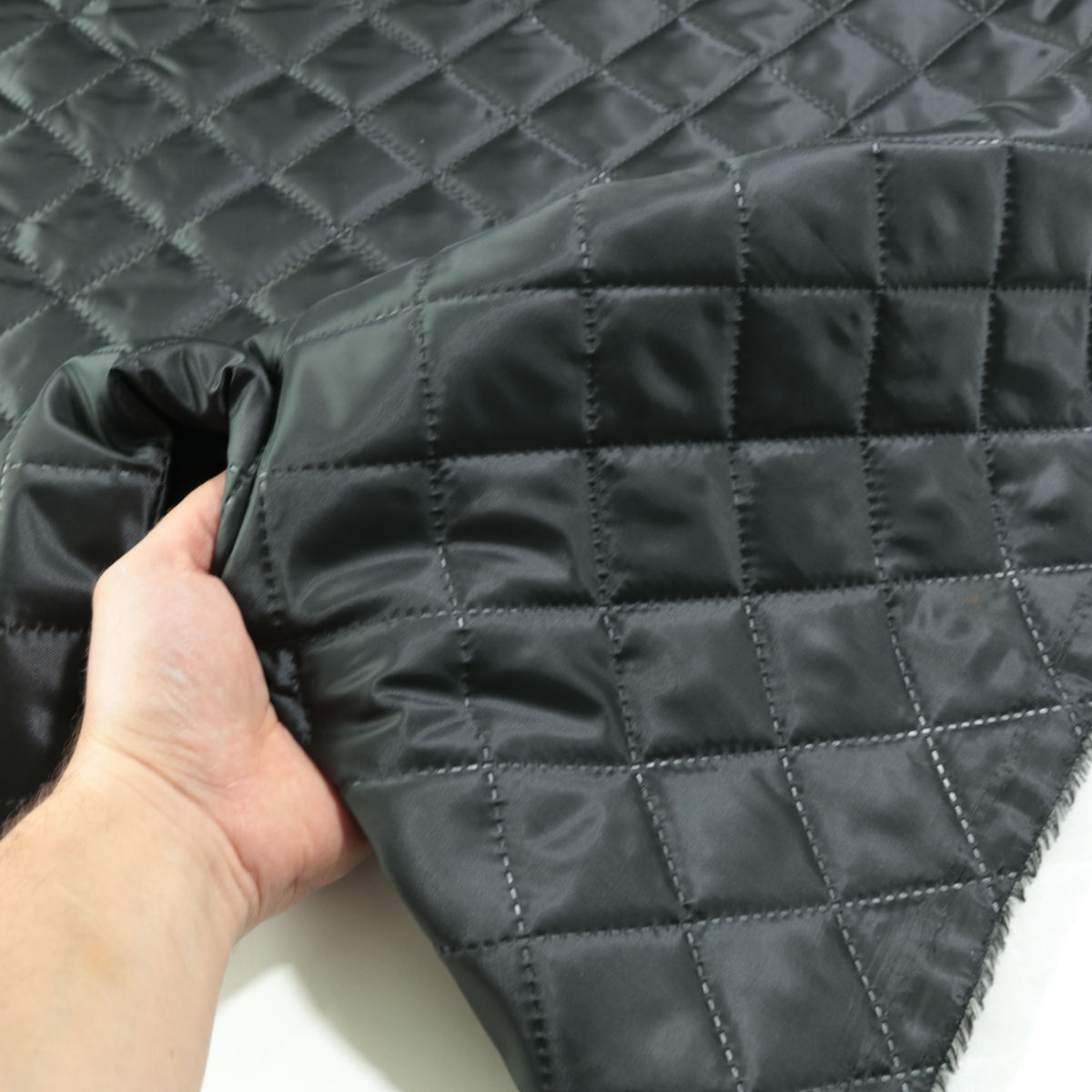 Polster-Steppfutter leicht gesteppt Polster/Bekleidungsstoff Meterware Schwarz