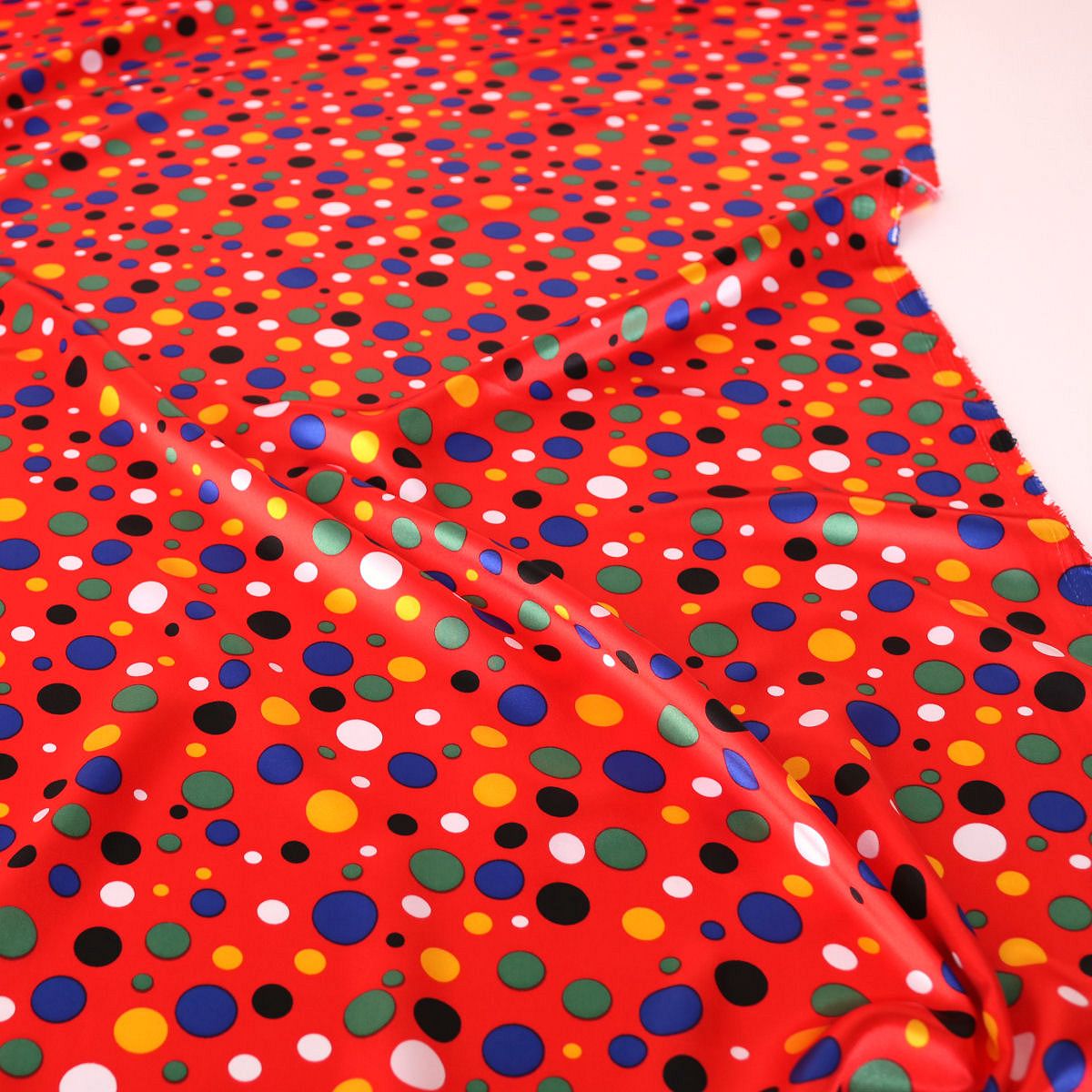 Glanz Satin Stoff für Kleid Bluse Deko Vorhang Seidentaft Faschingsseide Karneval Meterware Glanz Satin Stoff für Kleid Bluse Deko Vorhang Seidentaft Faschingsseide Karneval Meterware