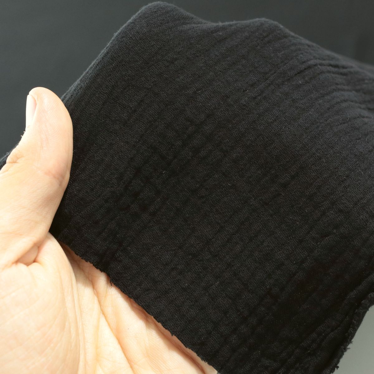 schwarzer Musselin/Gauze weicher Baumwollstoff zweilagig Kleider-Blusenstoff