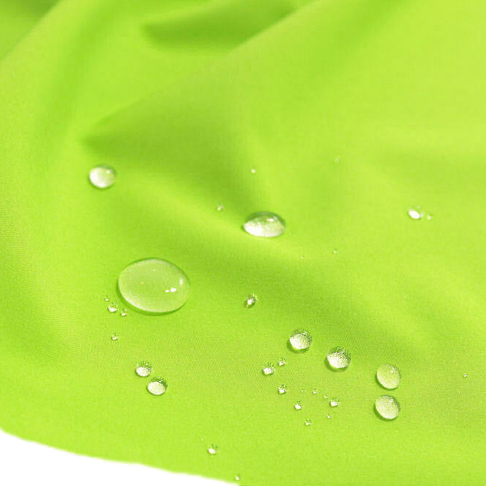 Outdoor Softshell-Stoff mit Fleece Rückseite wasserdicht atmungsaktiv in Grün Outdoor Softshell-Stoff mit Fleece Rückseite wasserdicht atmungsaktiv in Grün