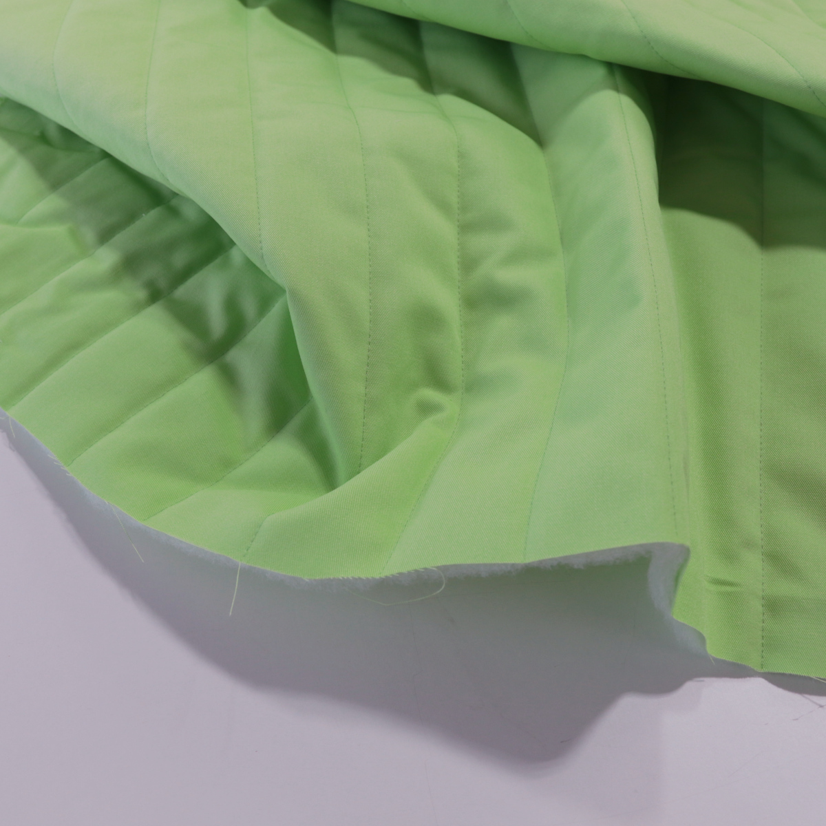 Heu grün Steppfutter weicher wattierter Polster/Bekleidungsstepp Meterware Heu grün Steppfutter weicher wattierter Polster/Bekleidungsstepp Meterware