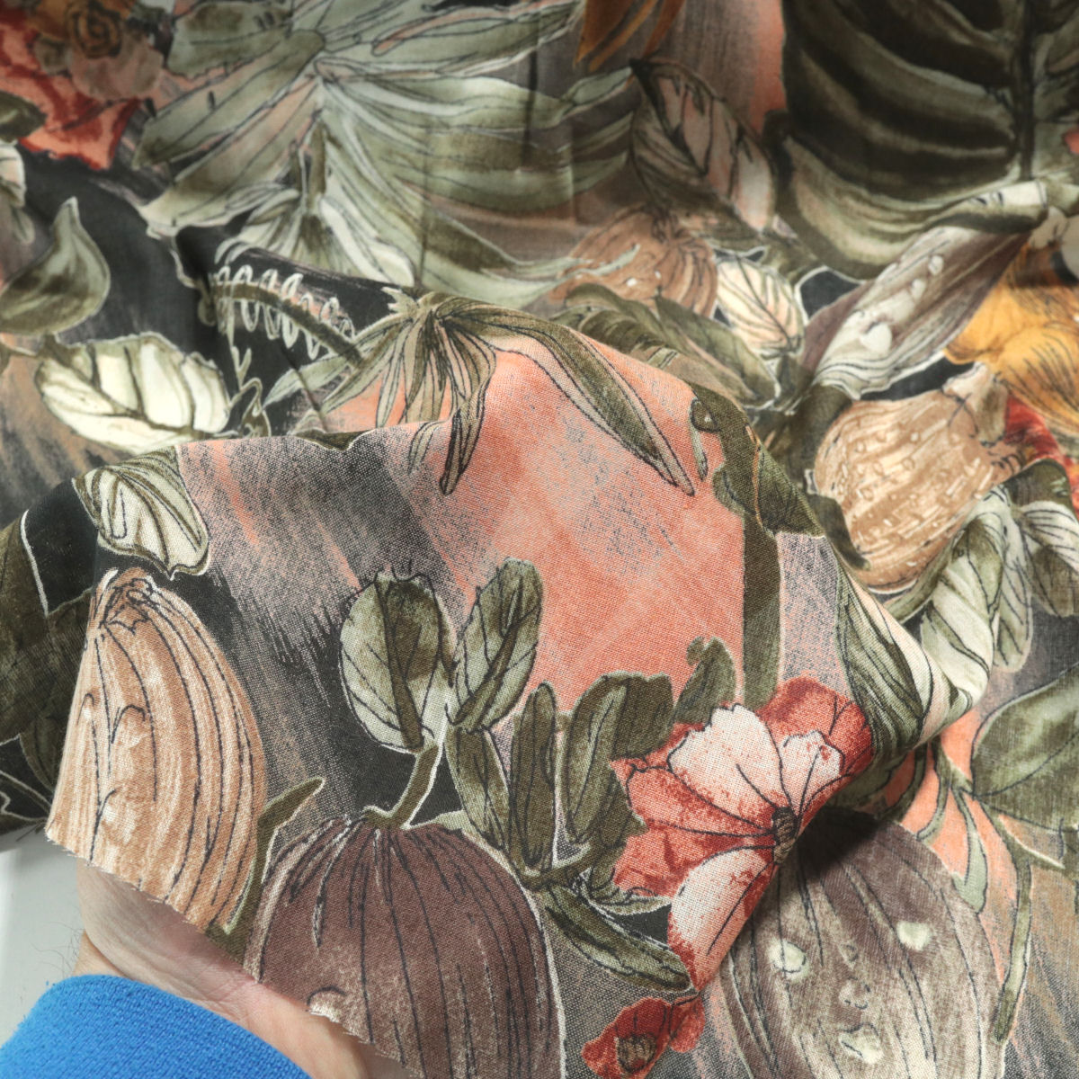 Sommer Blusenstoff Kleiderstoff Stoff Fallend Knitterfreie Meterware Blumen Sommer Blusenstoff Kleiderstoff Stoff Fallend Knitterfreie Meterware Blumen