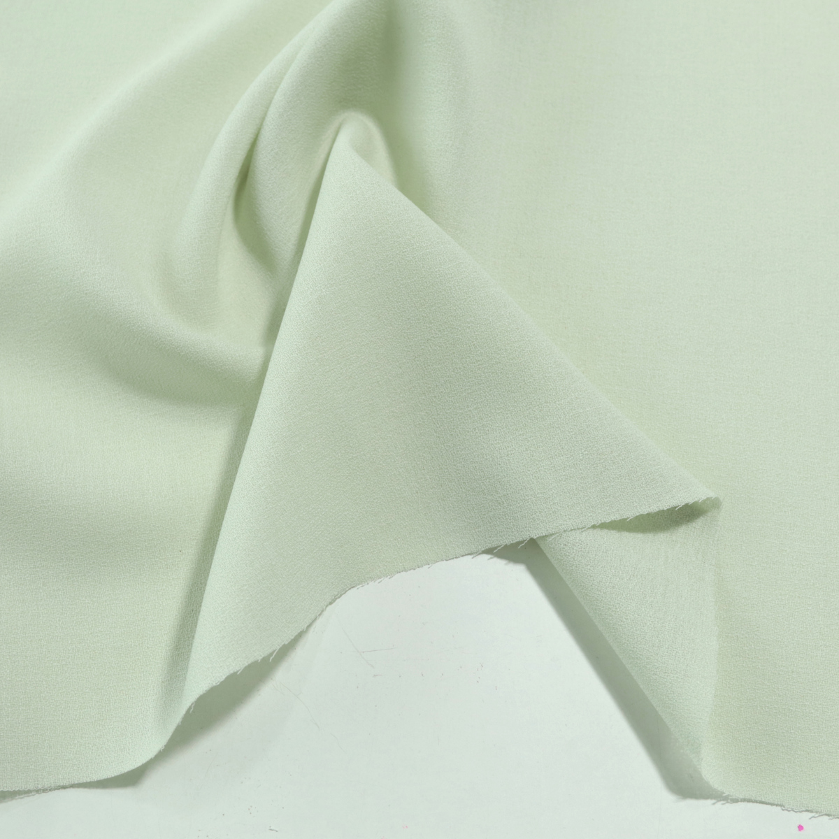 Woll-Crepe Stoff Hochzeit Deko-Stoff weich Knitterarm Gardinen Hussen Meterware Woll-Crepe Stoff Hochzeit Deko-Stoff weich Knitterarm Gardinen Hussen Meterware