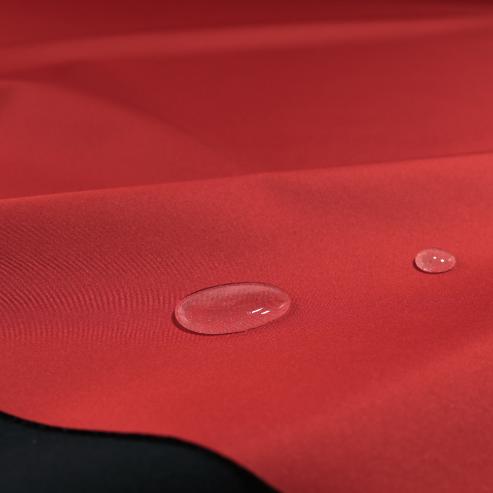 Outdoor Softshell-Stoff mit Fleece Rückseite wasserdicht atmungsaktiv in Rot