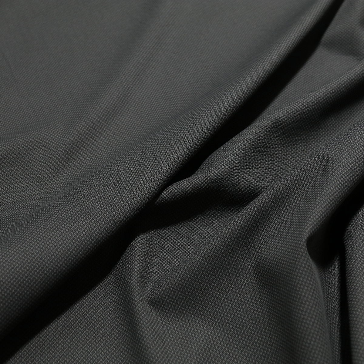 Mittelschwerer Baumwollstoff als Bekleidungsstoff Bezugsstoff in Schwarz mit Muster
