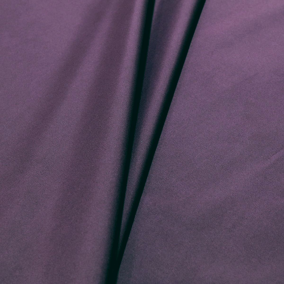 überbreiter Verdunklungsstoff 280cm breit Meterware 100% blickdicht und lichtdicht - Aubergine