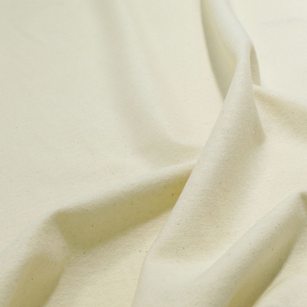 Schön weicher Baumwoll-Flanell angerauter Baumwollstoff Meterware - creme Schön weicher Baumwoll-Flanell angerauter Baumwollstoff Meterware - creme