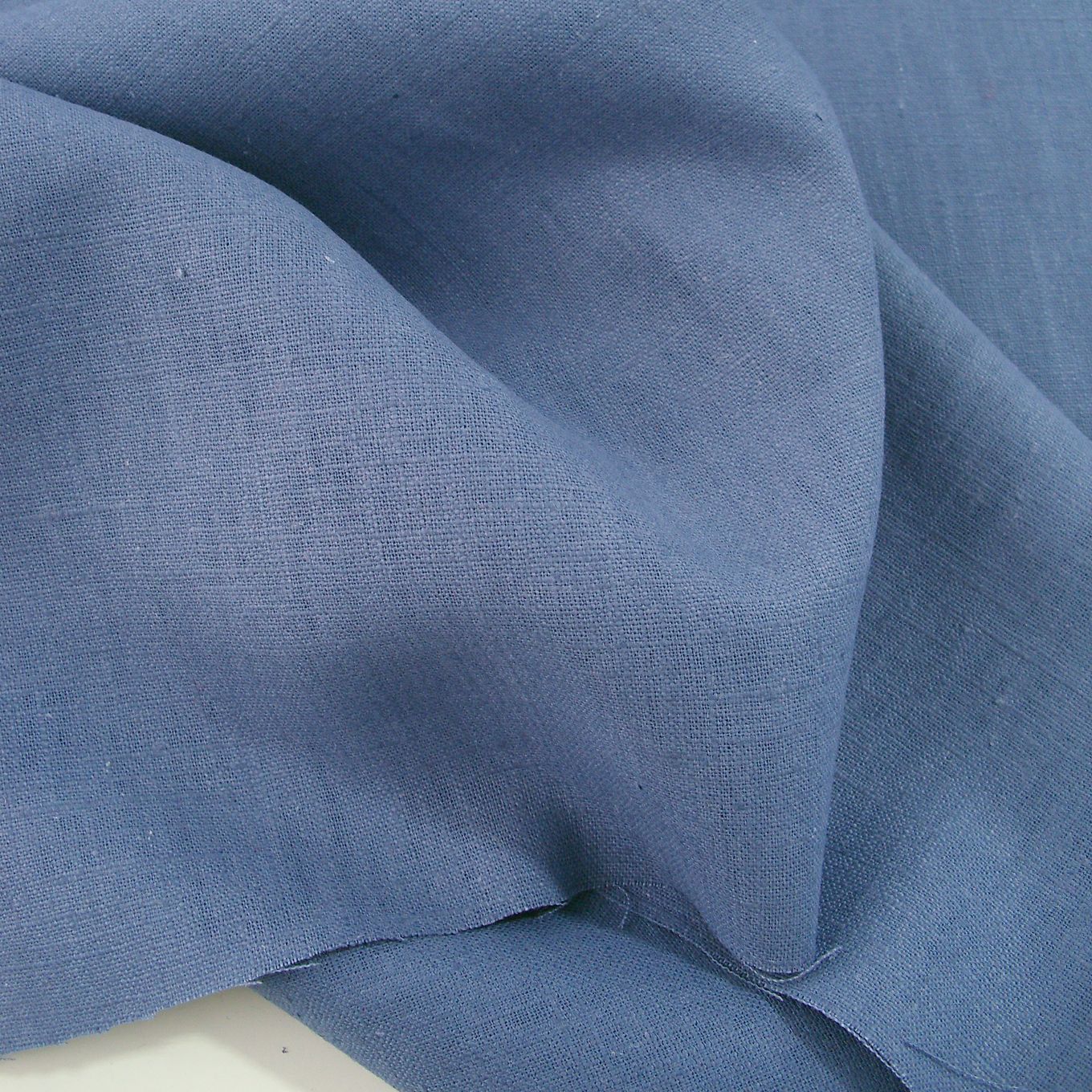 REINES LEINEN in Tauben-Blau REINES LEINEN in Tauben-Blau