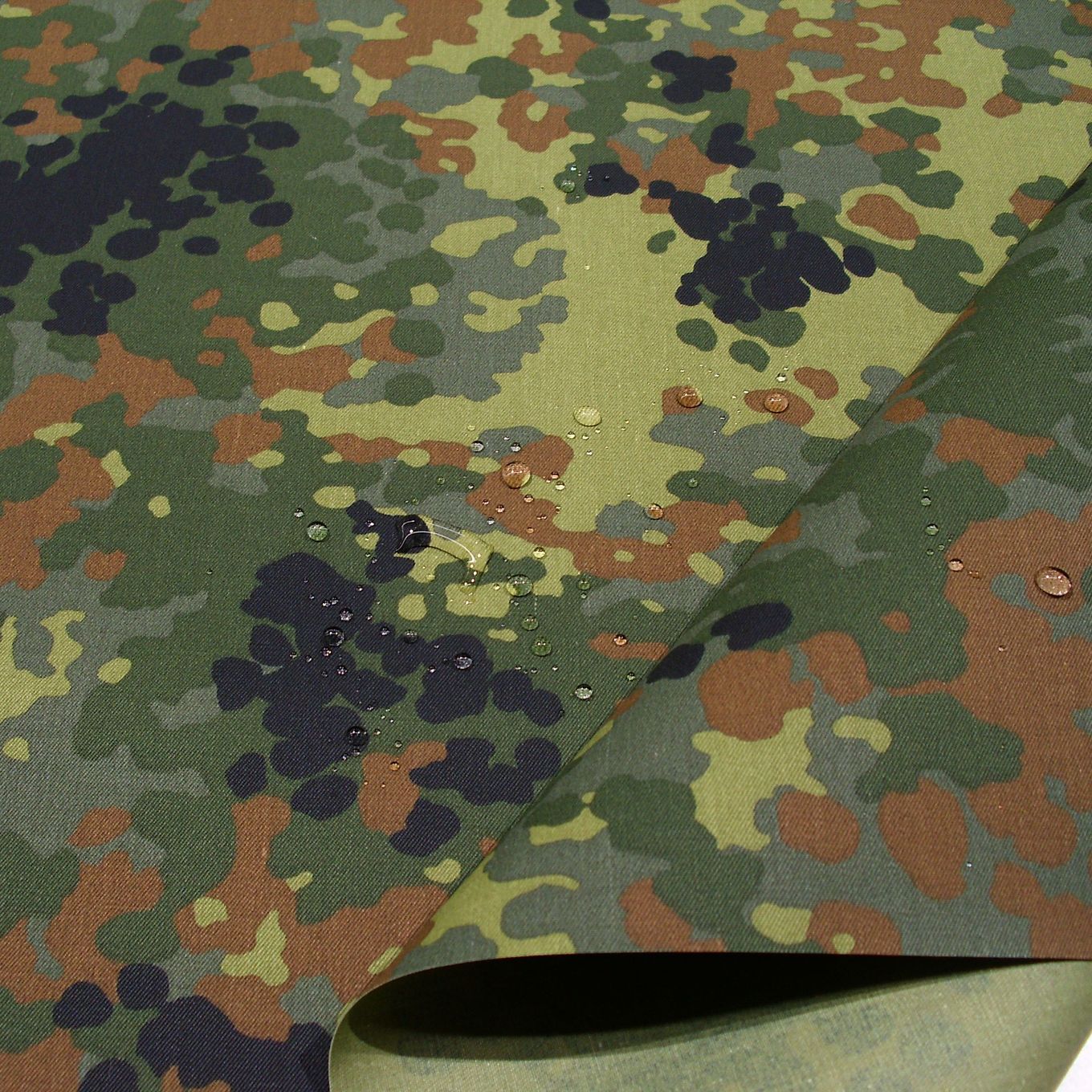 Bundeswehr Segeltuch wasserdicht für Zelt Plane Camouflage Tarnstoff Armeestoff Bundeswehr Segeltuch wasserdicht für Zelt Plane Camouflage Tarnstoff Armeestoff