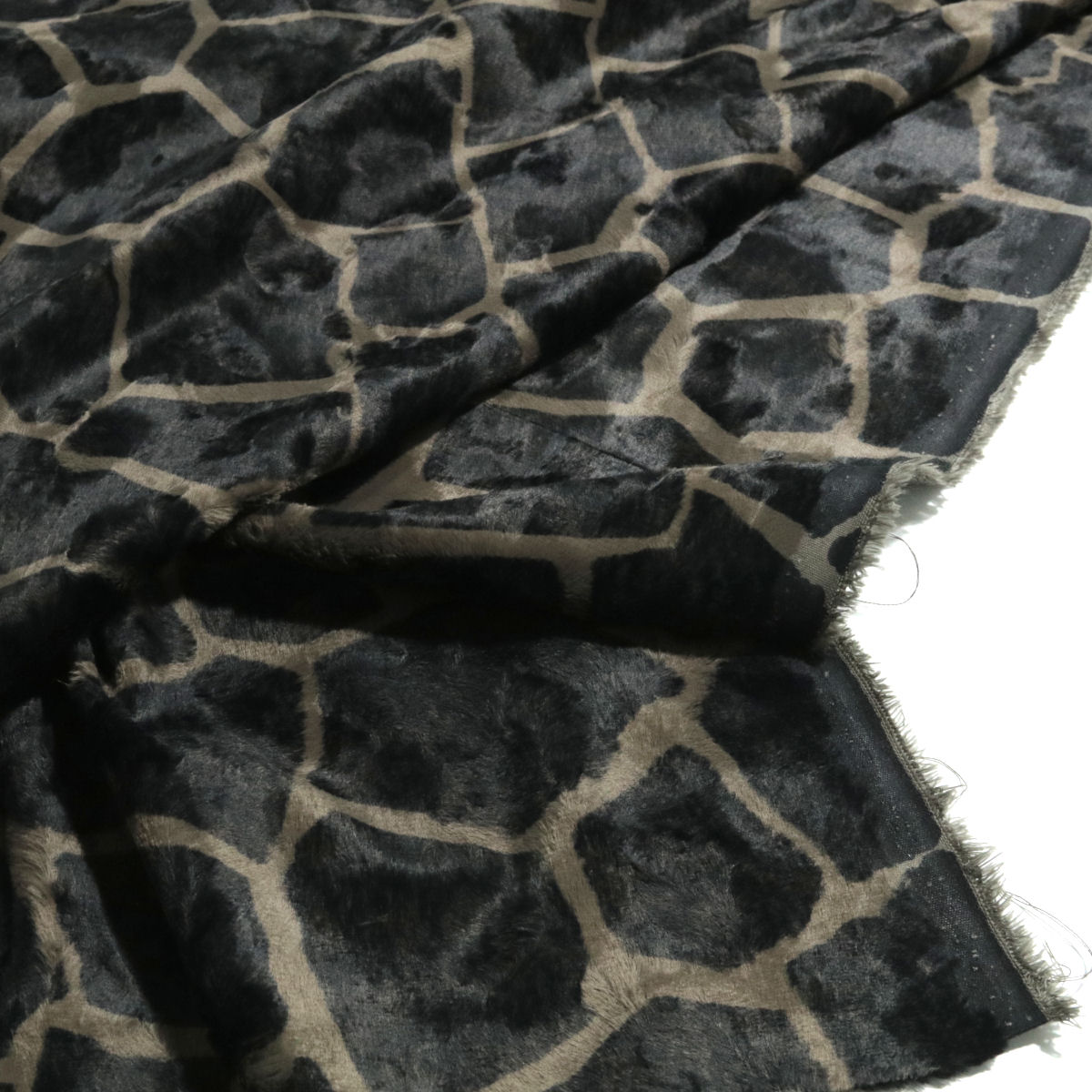 weiches Giraffen Kunstfell Plüsch Fell Stoff Meterware - blau beige weiches Giraffen Kunstfell Plüsch Fell Stoff Meterware - blau beige
