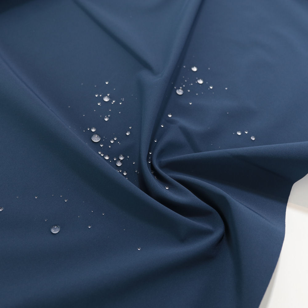 Outdoor Softshell-Stoff mit Fleece Rückseite wasserdicht atmungsaktiv in Blau