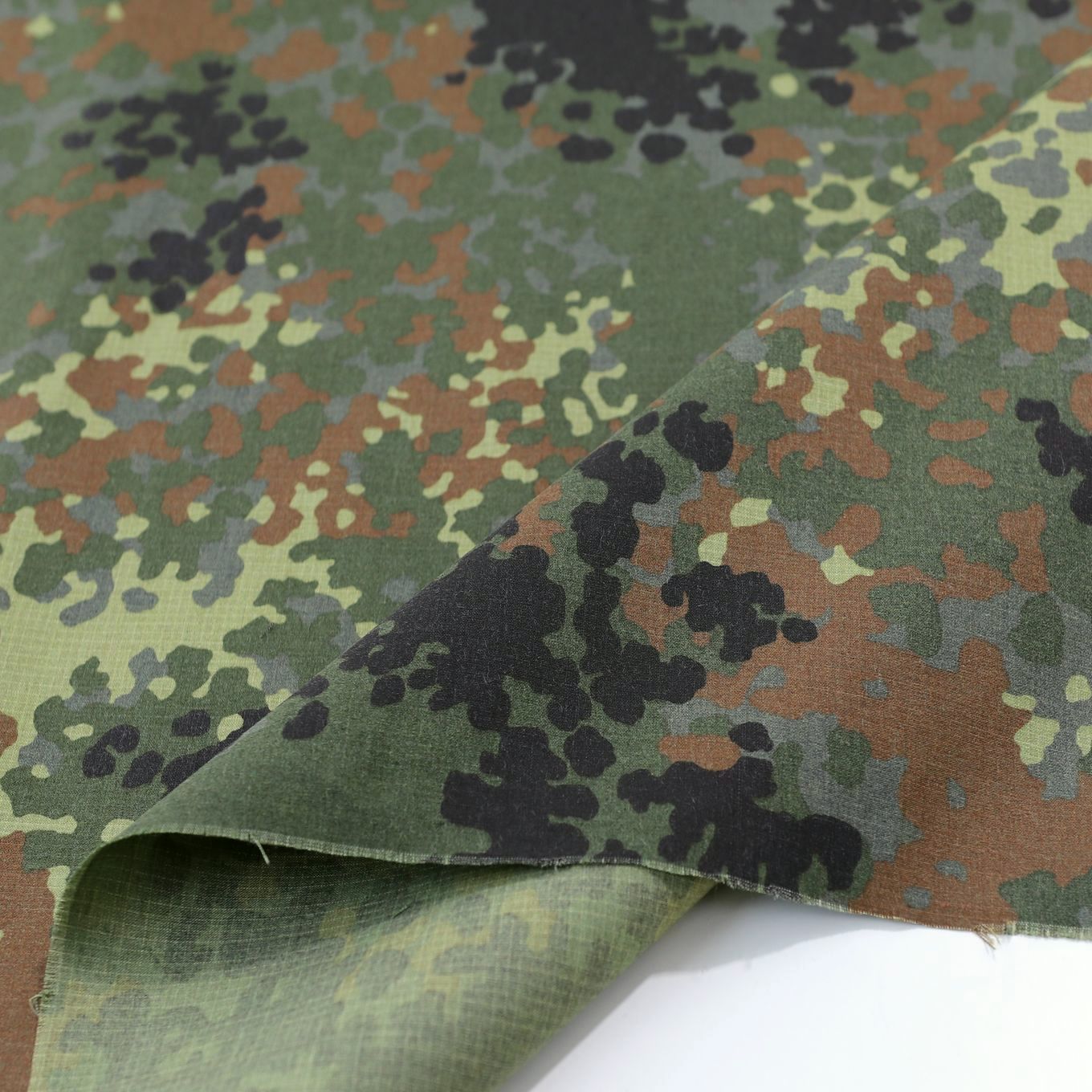 hitzebeständiger Bundeswehr Camouflage robuster Baumwoll-Stoff Armee Tarnstoff