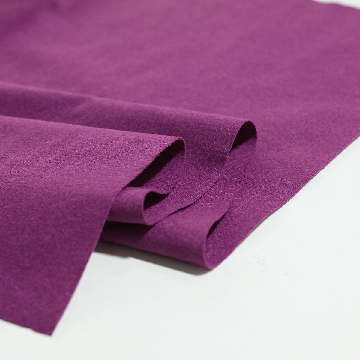 leichter Bastelfilz 190cm breit Filzstoff 1 mm dick Filzmatte Nadel-Filz Taschenfilz - Violett