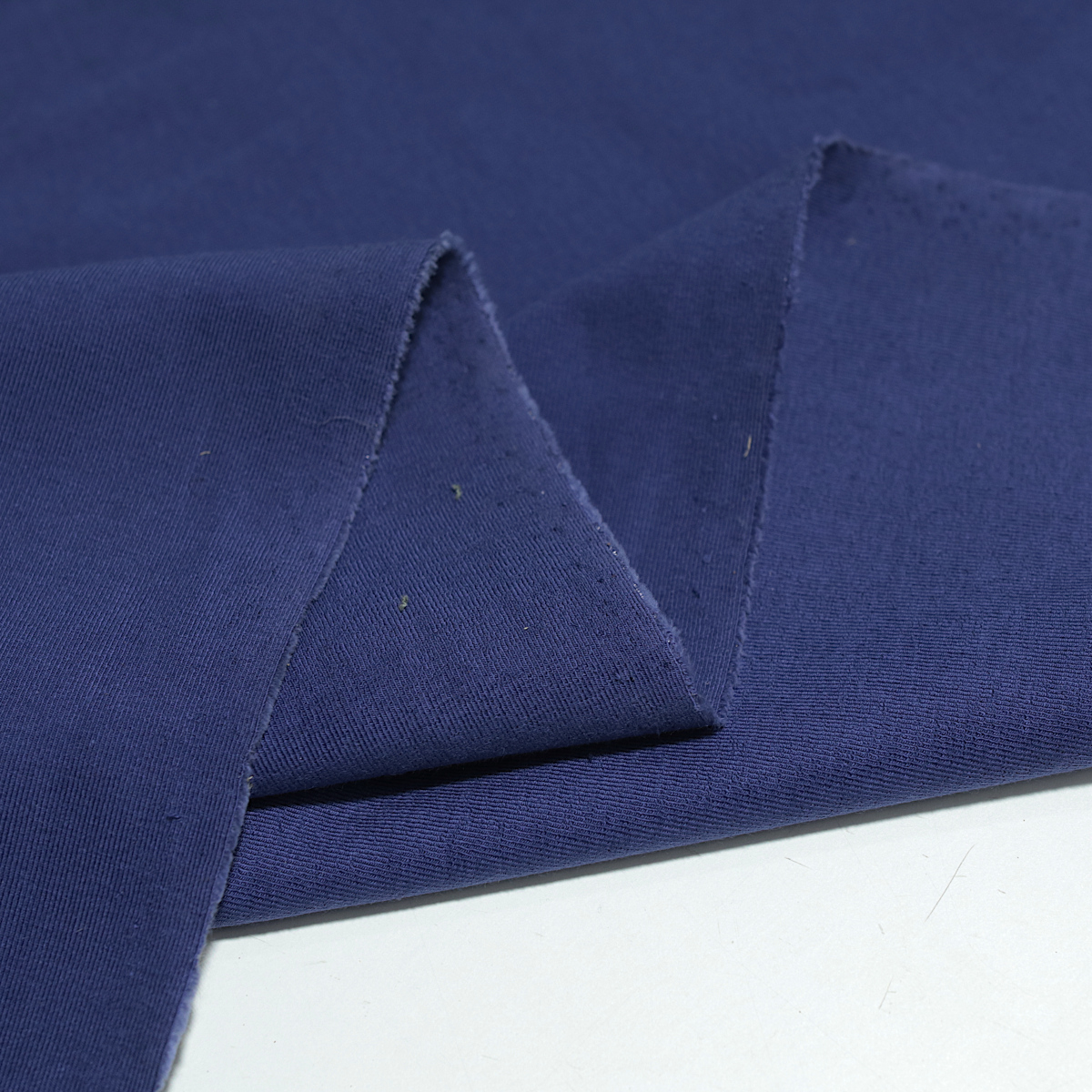 Robuster elastischer Polyester Jersey in Blau Meterware als Bekleidungsstoff