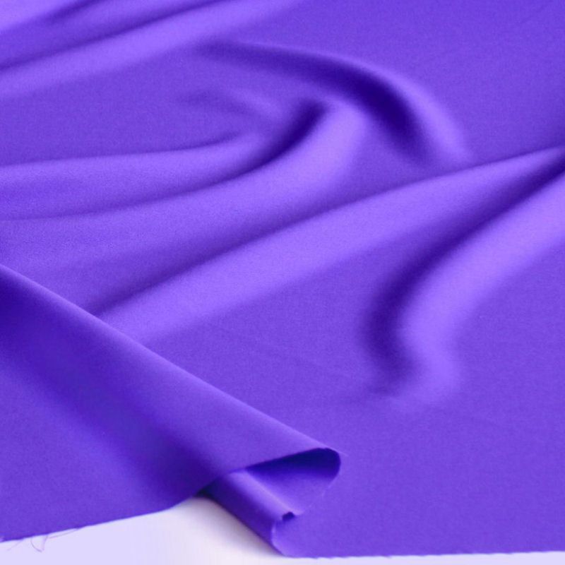 weicher universal Mode- und Dekostoff in lila weicher universal Mode- und Dekostoff in lila