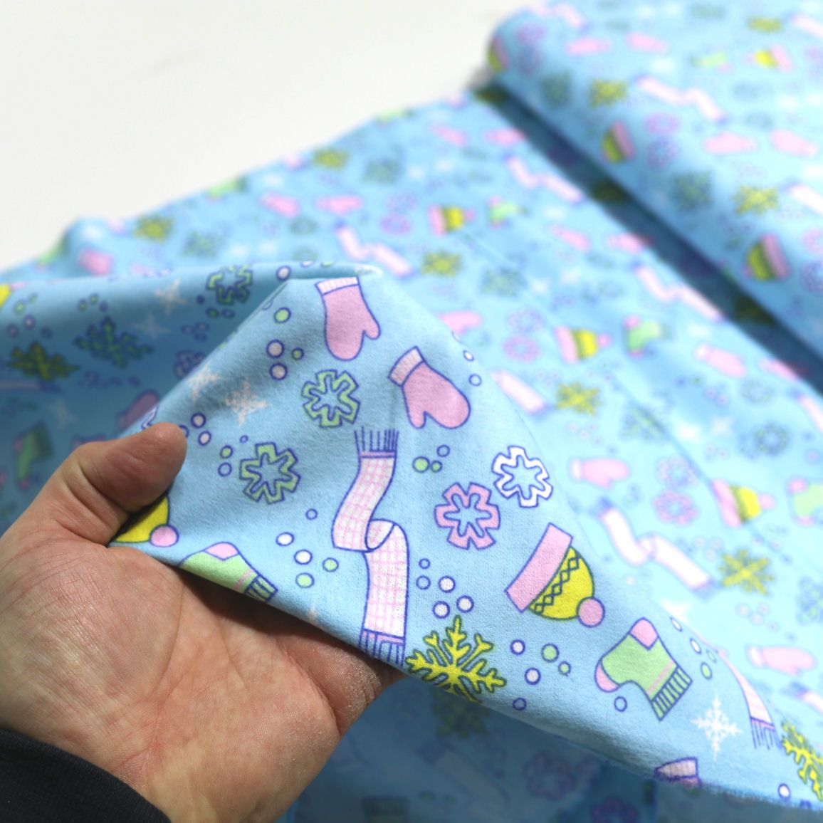 Babystoff Kinderstoff WinterStoff Kindermotiv als Meterware Baumwollstoff