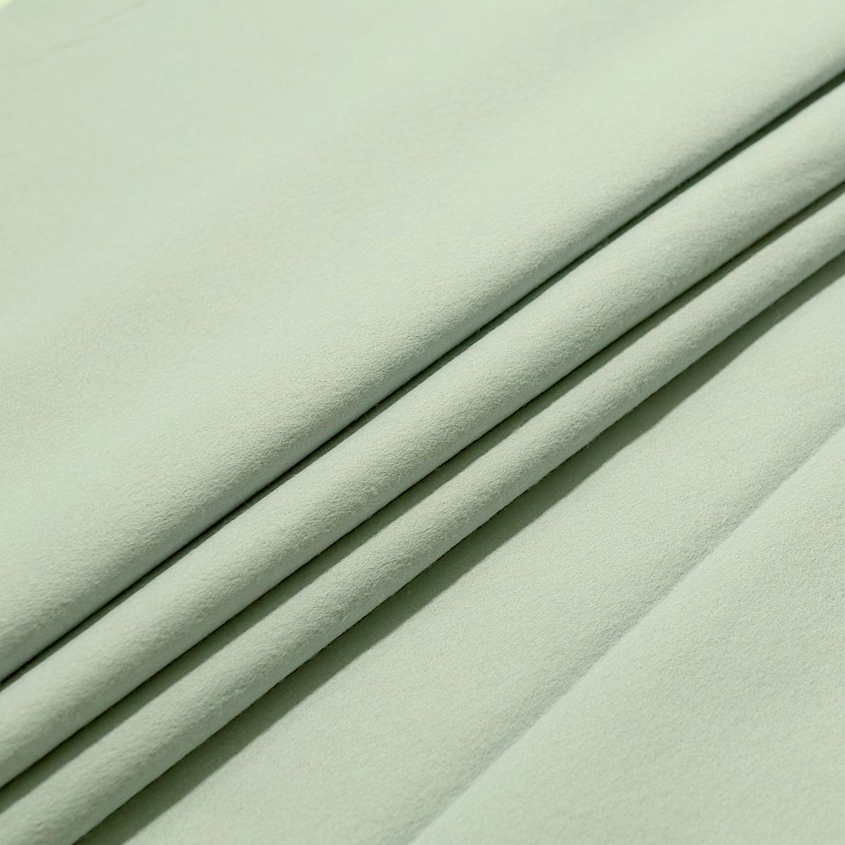 leichter Bastelfilz 190cm breit Filzstoff 1 mm dick Filzmatte Nadel-Filz Taschenfilz - Licht Grau