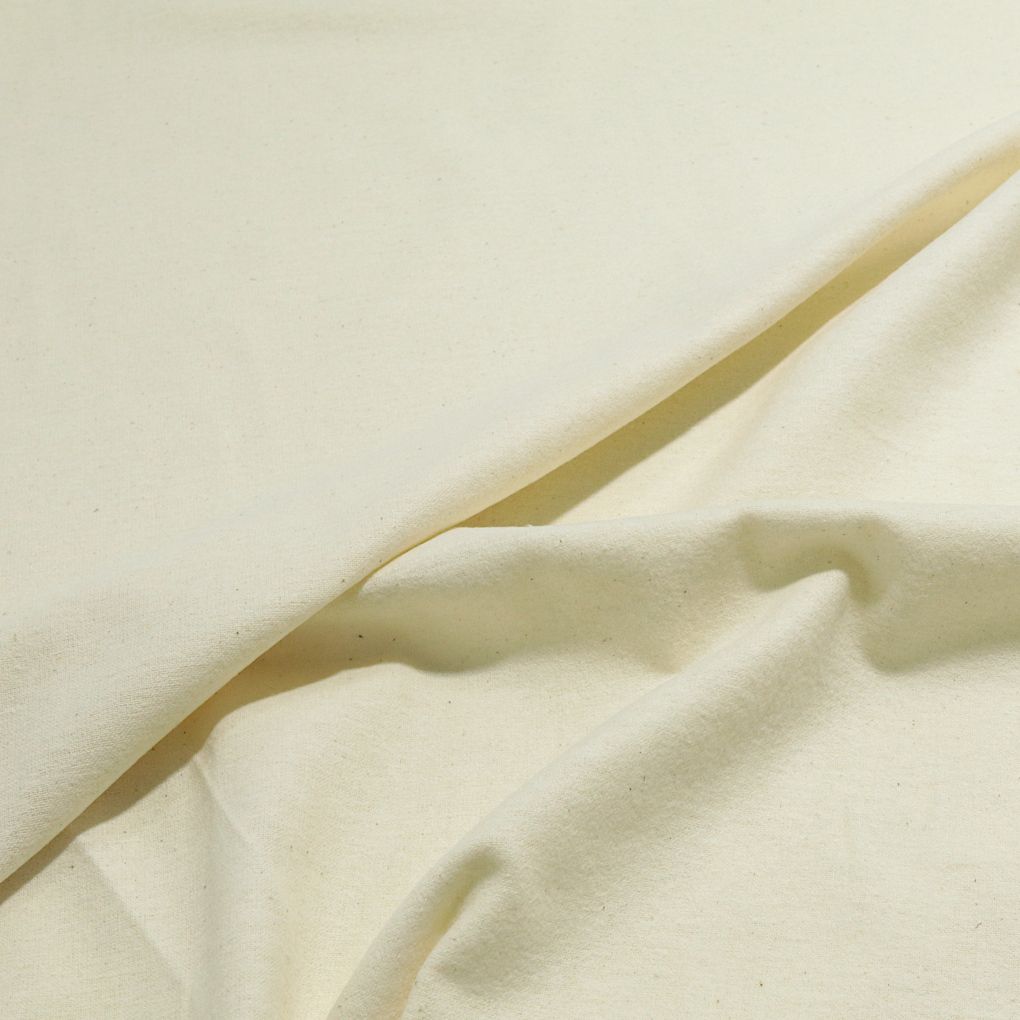 Schön weicher Baumwoll-Flanell angerauter Baumwollstoff Meterware - creme Schön weicher Baumwoll-Flanell angerauter Baumwollstoff Meterware - creme