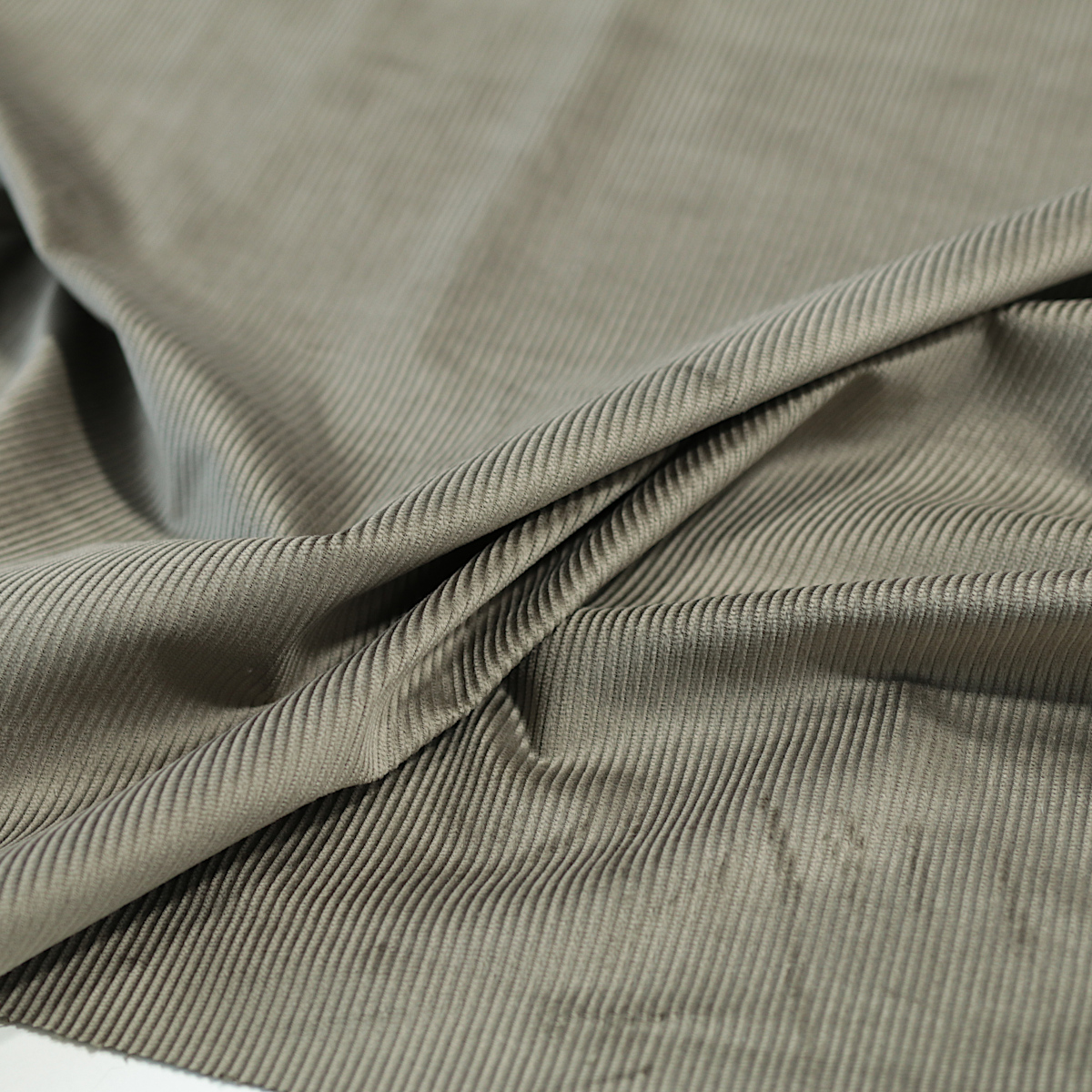 Mikro CORD BaumwollStoff fein samtig weich Bekleidung Jacke Rock Hemd Grau Braun