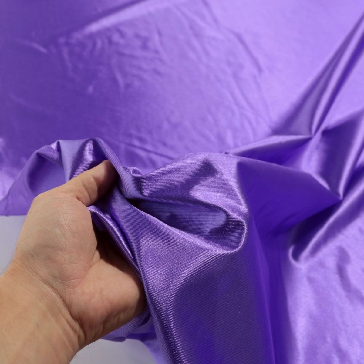 JERSEY Stoff mit Glanz für Deko Kleid Rock Stoffe Meterware - lila