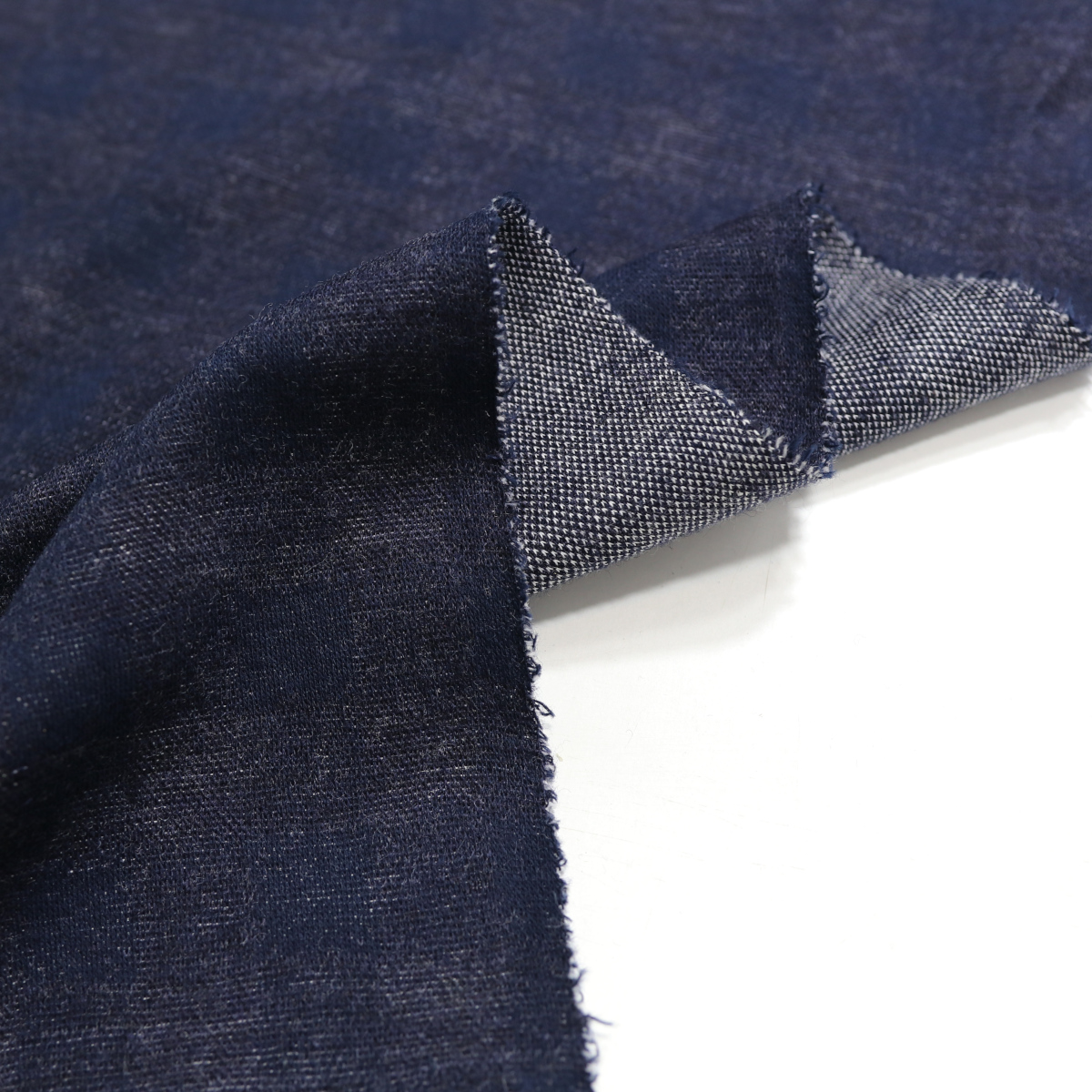 Herbstjersey mit Muster als warme und weiche Meterware für Kleider und Shirts