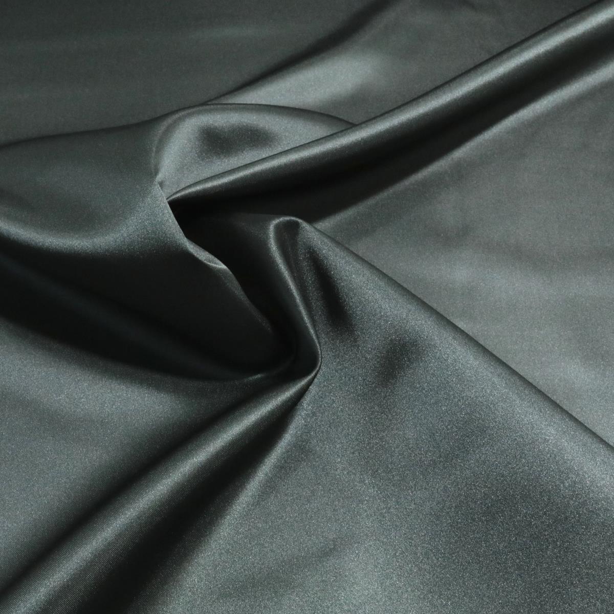 Schwerer Glanz Satin in Anthrazit Schwerer Glanz Satin in Anthrazit